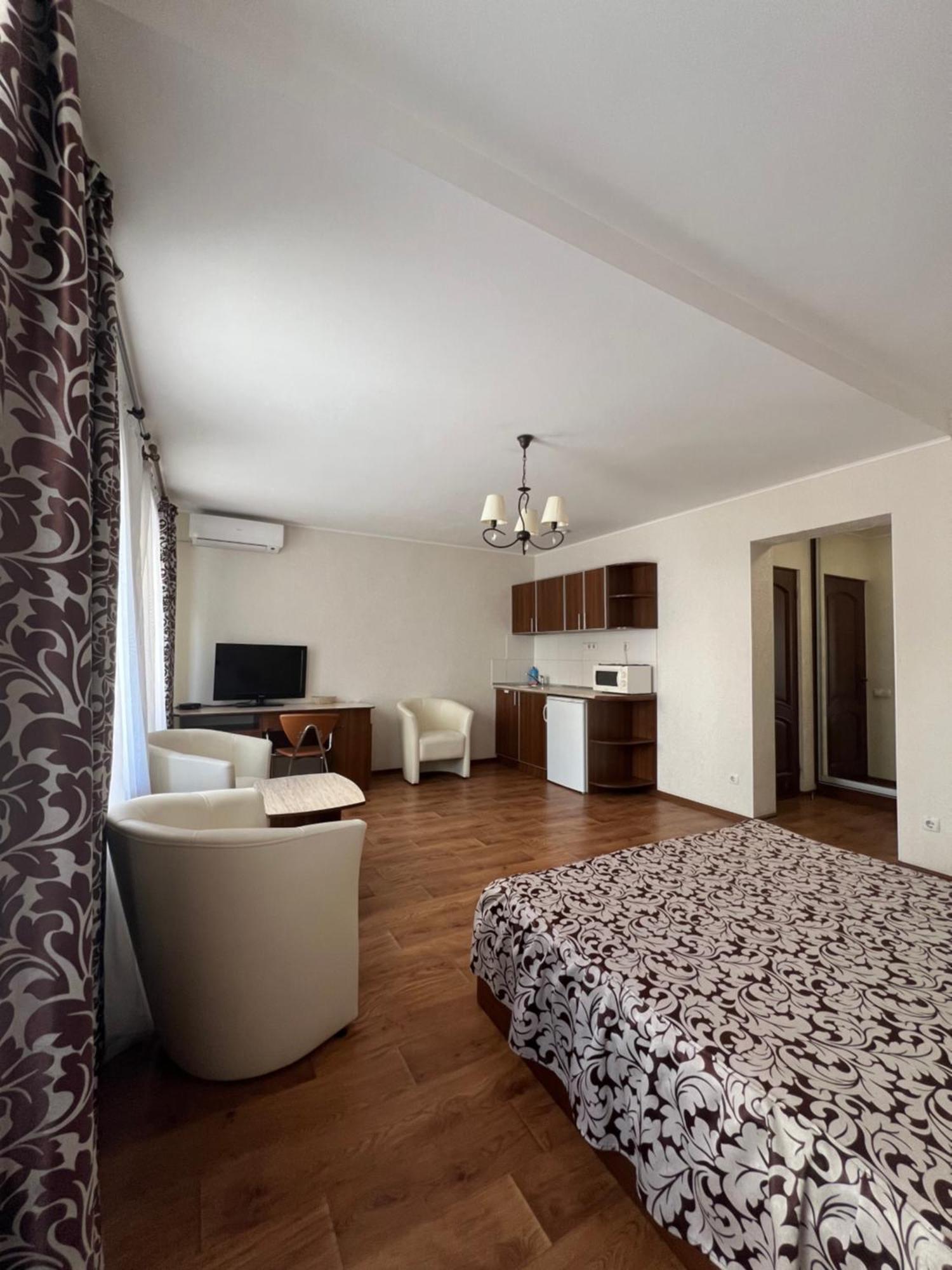 Apart Hotel Asotel Kharkov Luaran gambar
