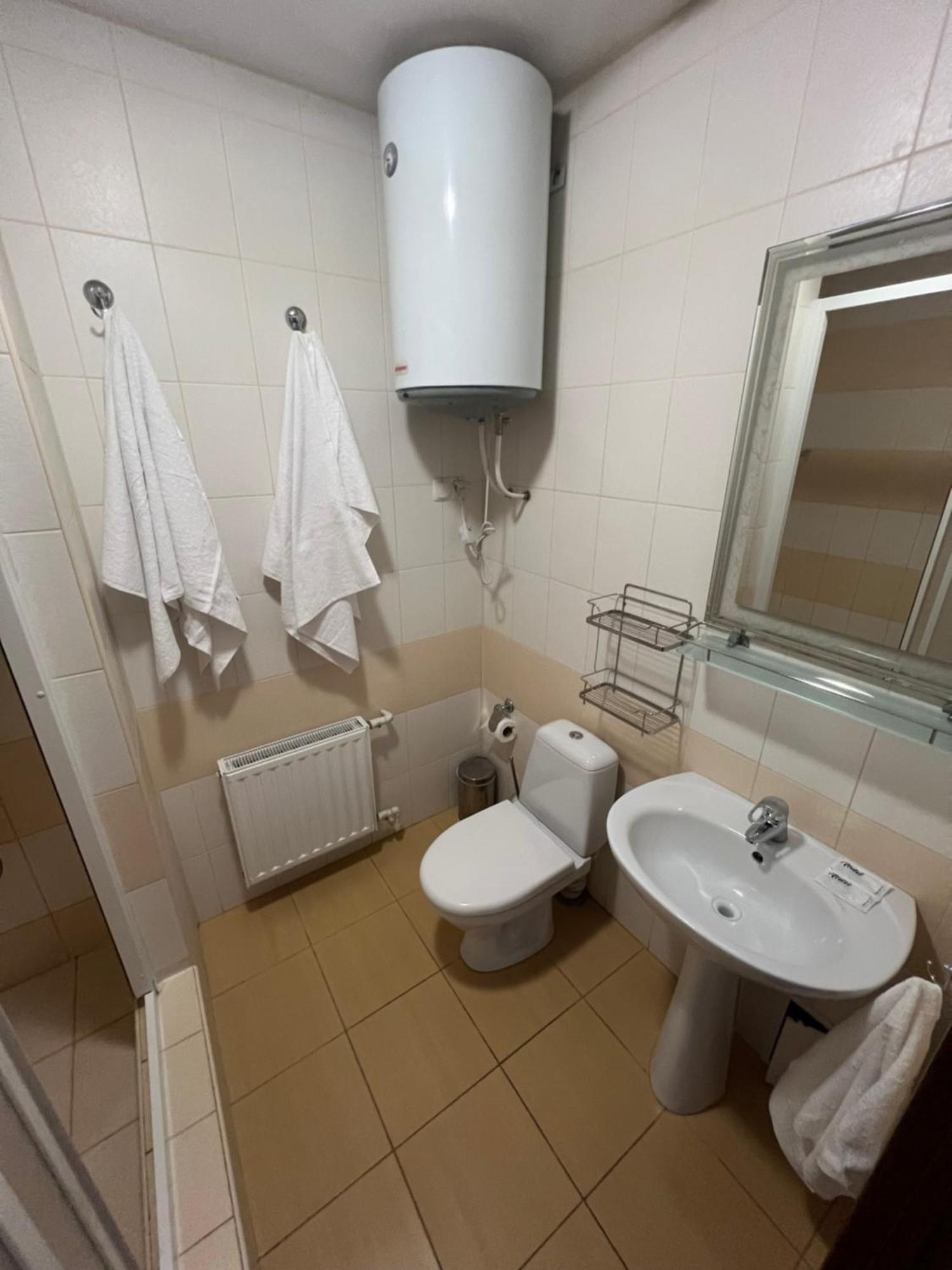 Apart Hotel Asotel Kharkov Luaran gambar