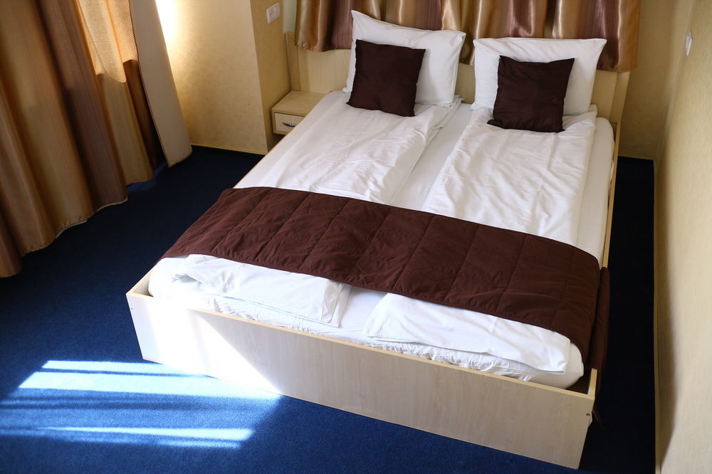Apart Hotel Asotel Kharkov Luaran gambar