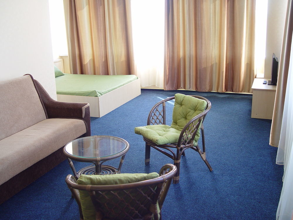 Apart Hotel Asotel Kharkov Luaran gambar