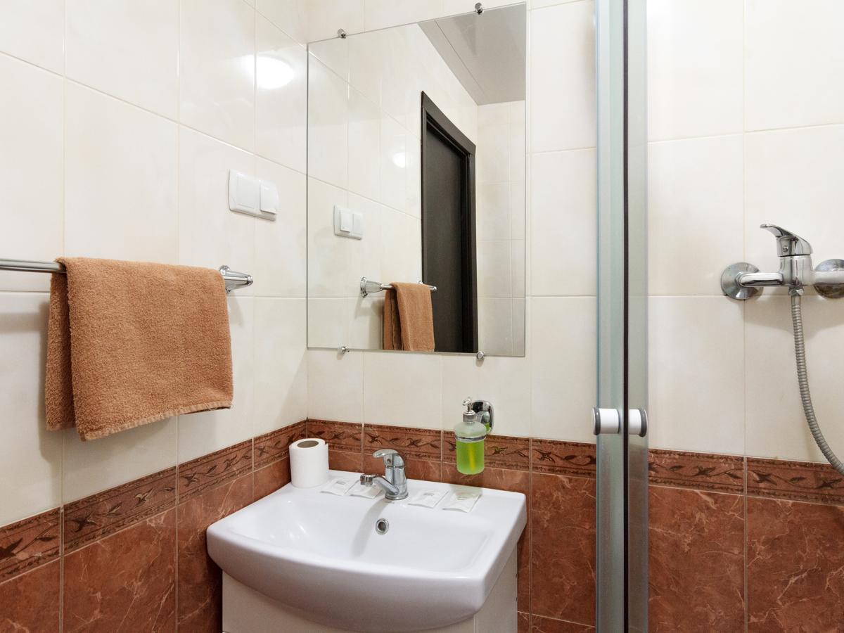 Apart Hotel Asotel Kharkov Luaran gambar