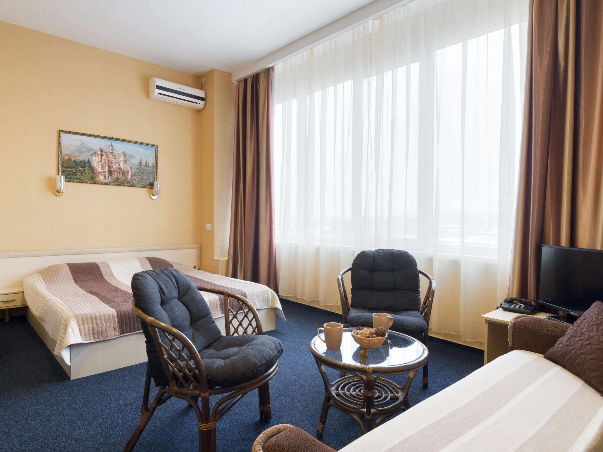 Apart Hotel Asotel Kharkov Luaran gambar